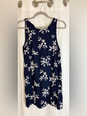 Aeropostale |  Navy Sleeveless Floral Shift Dress | NWT | Medium 💫